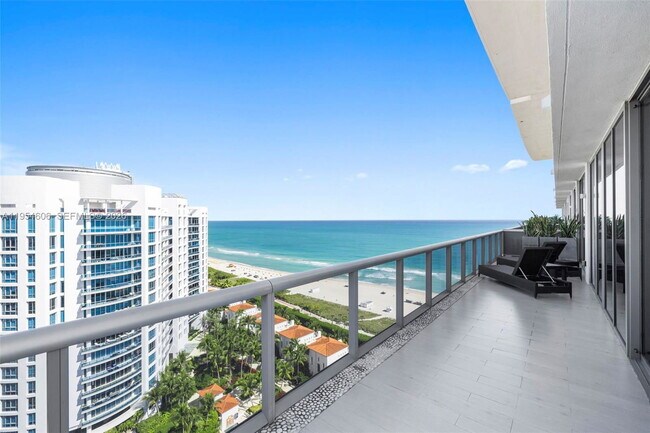 Building Photo - 5875 Collins Ave