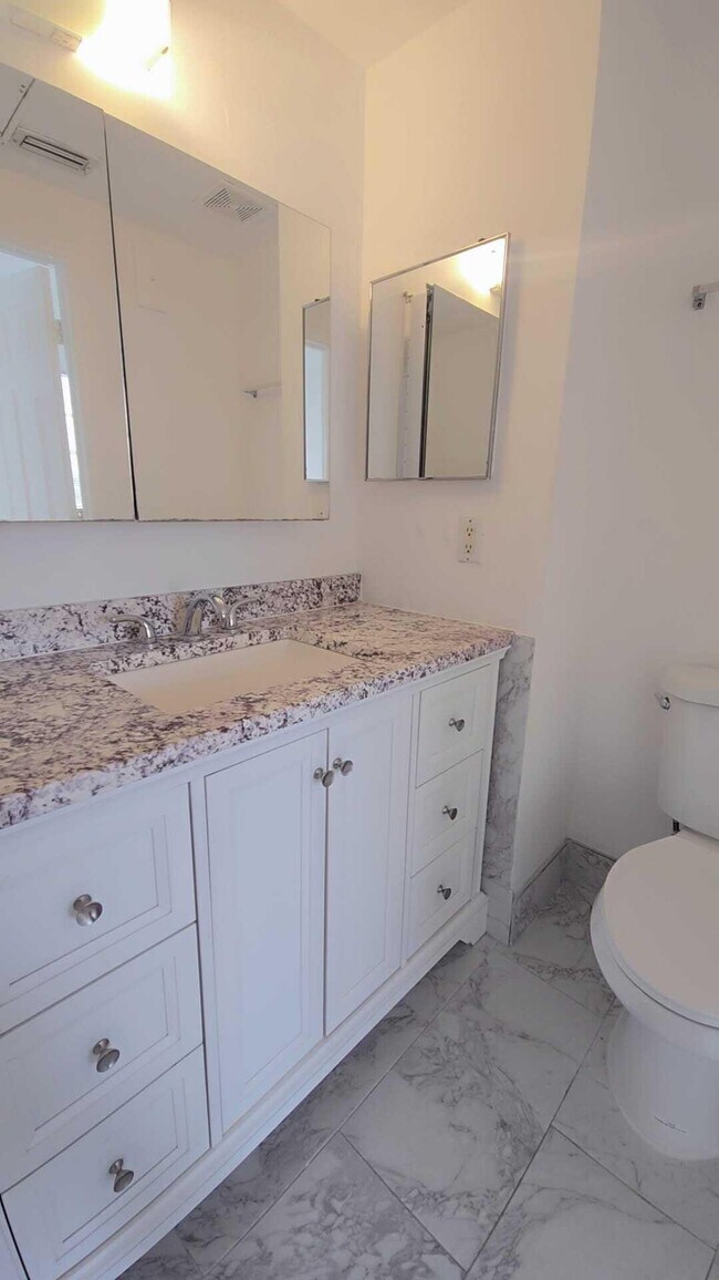 Building Photo - 751 SW 148th Ave