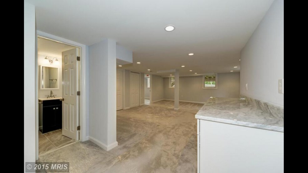 Building Photo - 2831 Cherry St