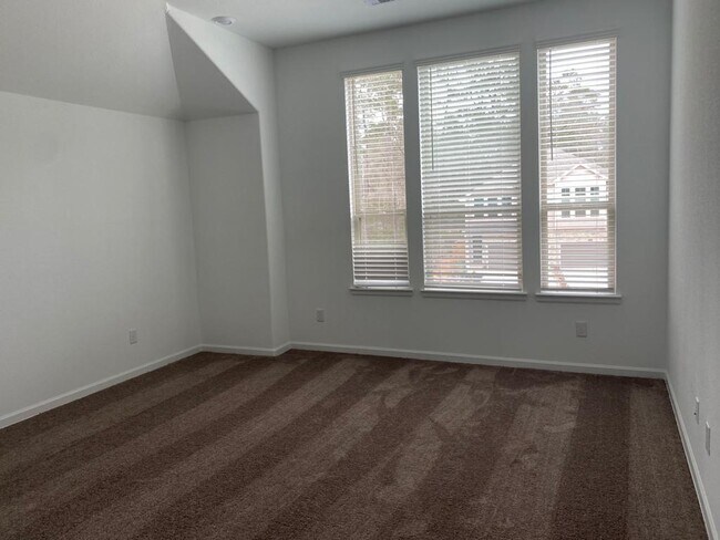 Building Photo - 504 Bristol Tide Ct