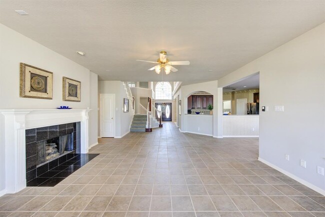 Building Photo - 19230 Canyon Bay Dr