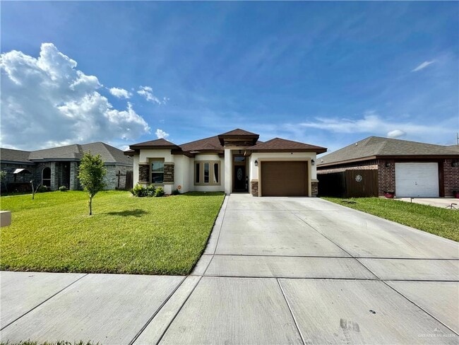 Primary Photo - 2920 Fuerte Ave