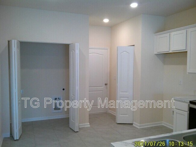 Building Photo - 9617 Baylin Ct