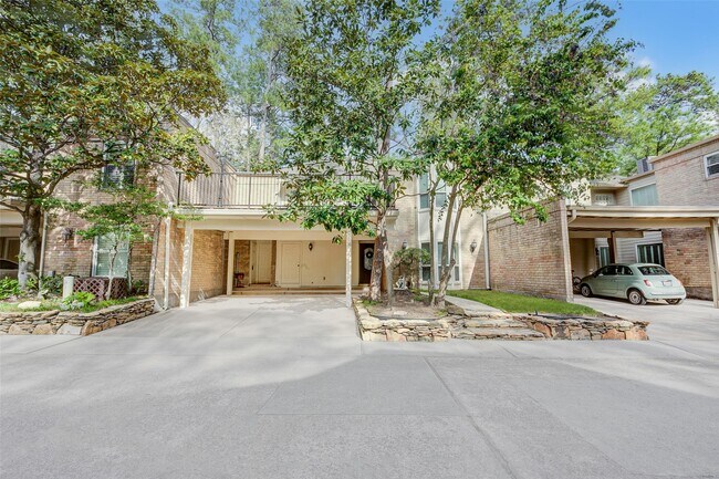 Building Photo - 201 Vanderpool Ln
