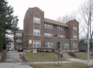 Building Photo - Maryland Manor Apartments