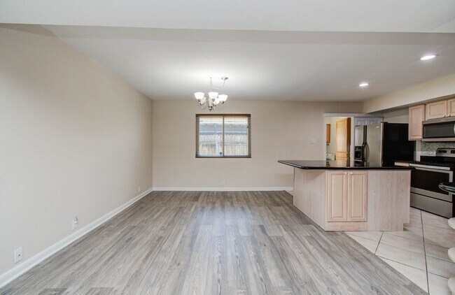 Building Photo - 8102 Amelia Rd