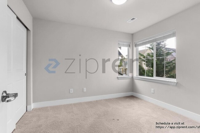 Building Photo - 13003 31st Ave W