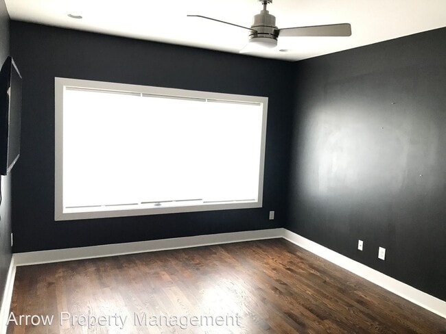 Building Photo - 4 br, 3.5 bath House - 33 Perkins St