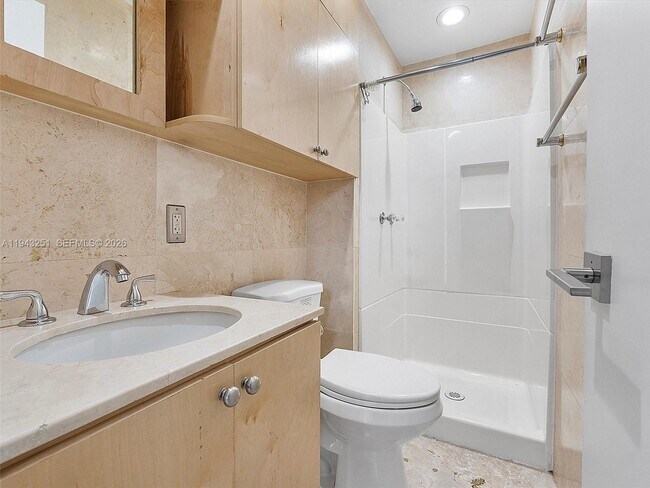 Building Photo - 1321 SW 33rd Terrace