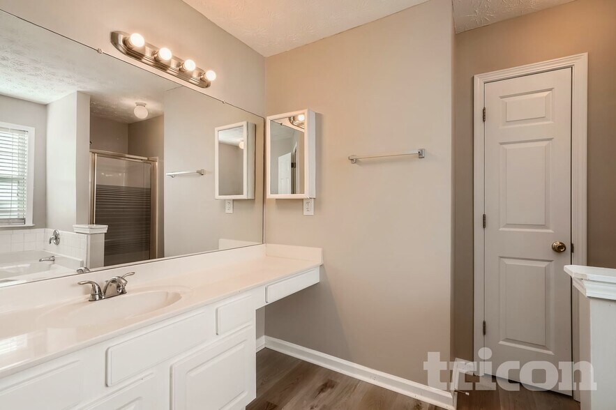 Building Photo - 2930 Arden Ridge Dr