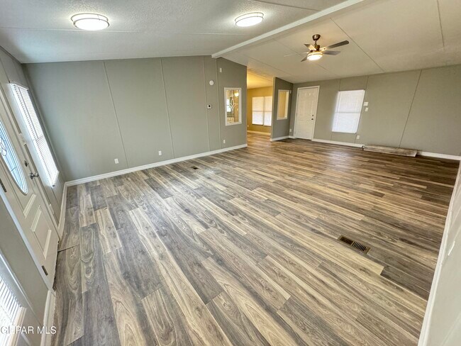 Building Photo - 241 Passmore Rd