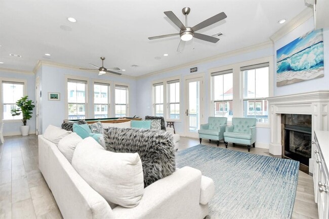 Building Photo - 3803 Neptune