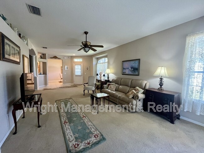 Building Photo - 6040 Sandhill Ridge Dr