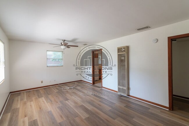 Building Photo - 1818 Dawsey St