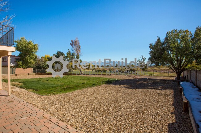 Building Photo - ***Lease Pending*** Please apply at your o...