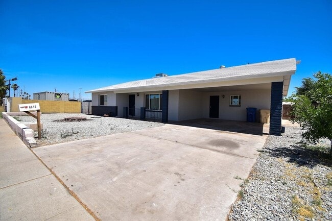 Building Photo - 6819 N 64th Ave