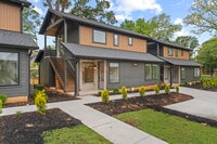 Building Photo - Medford Mews, Carriage House 321