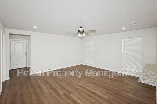 Building Photo - 6651 Athens St