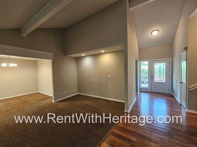 Building Photo - Gorgeous 4bd / 2.5 in Popular Arbor Statio...