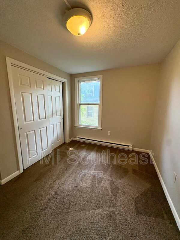 Building Photo - 54 Hempstead St