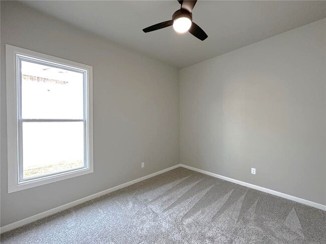 Building Photo - 3 Bed 2 Bath 2 Car in Twin Silos Addition Edmond, OK