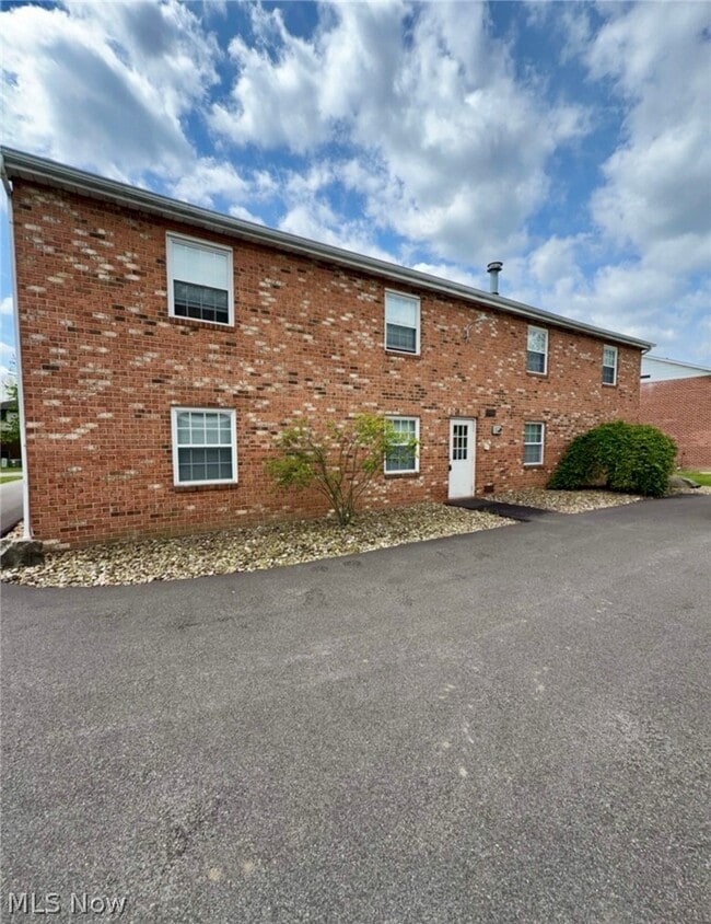 Building Photo - 3718 Indian Run Dr