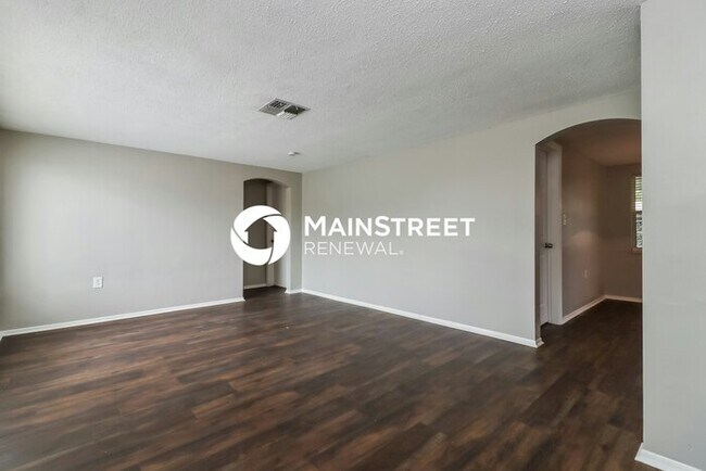 Building Photo - 3 Bedroom Pet-Friendly Home in Port Richey...