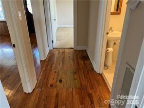 Building Photo - 2304 Cline St