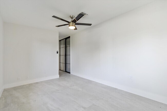 Building Photo - 1516 Wagner Cir