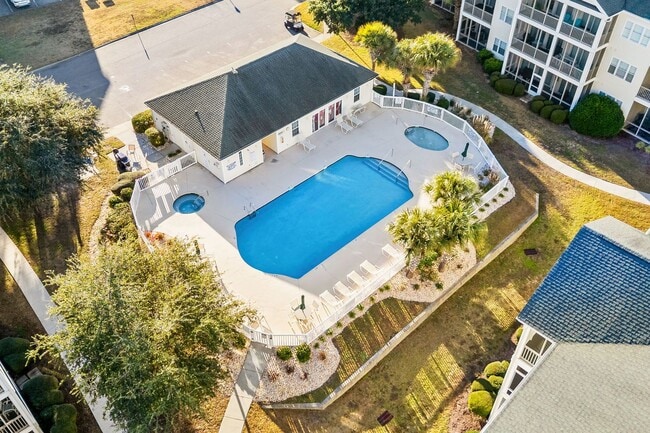 Building Photo - Spacious 3BR Condo in Gated Ocean Keyes