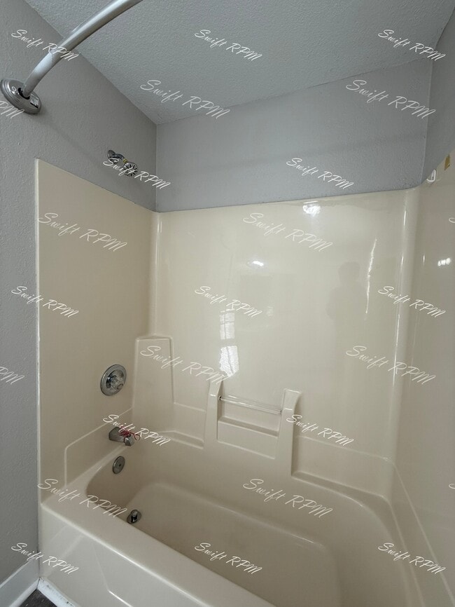 Building Photo - 909 3rd Ave