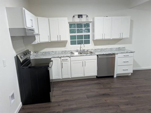 Building Photo - 205 N Wood St