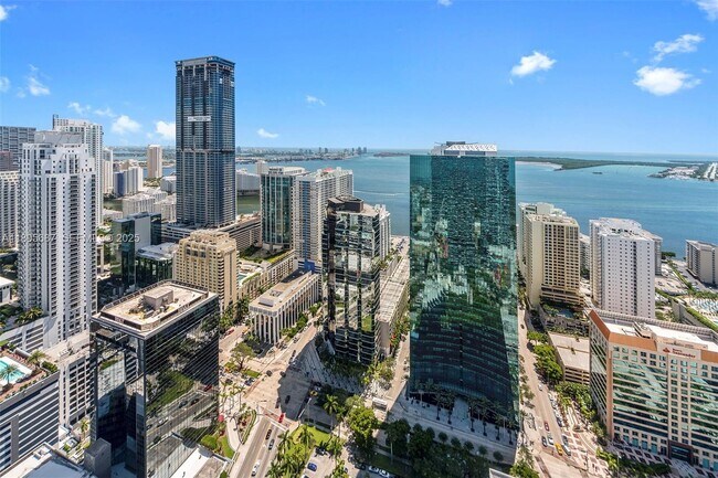 Building Photo - 1300 S Miami Ave