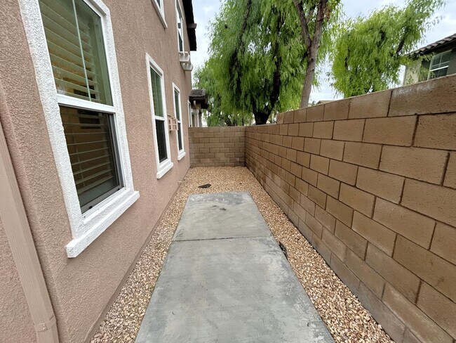 Building Photo - 7030 Angora St