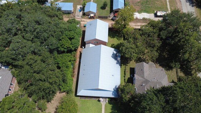 Building Photo - 602 Garwood St