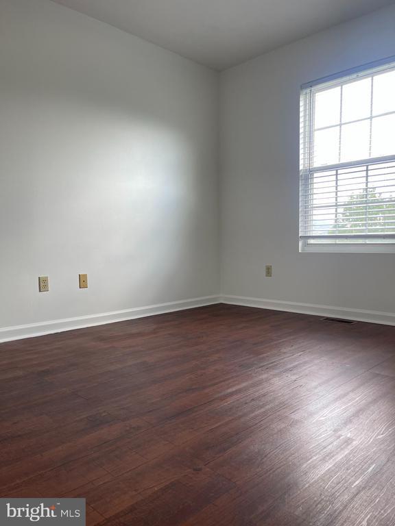 Building Photo - 113 Hartford Ct