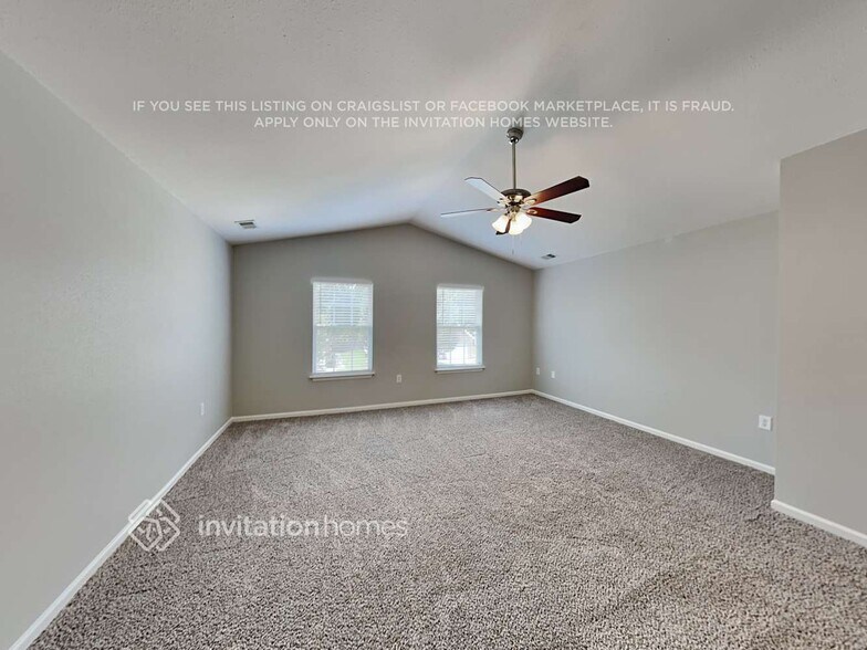 Building Photo - 10611 River Hollow Ct