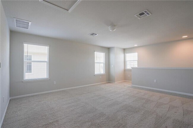 Building Photo - Beautiful and Spacious 4 BR / 3 BA Home fo...