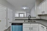 Building Photo - 903 Redwood Dr