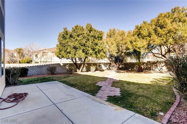 Building Photo - 3106 Maple Ridge Ct