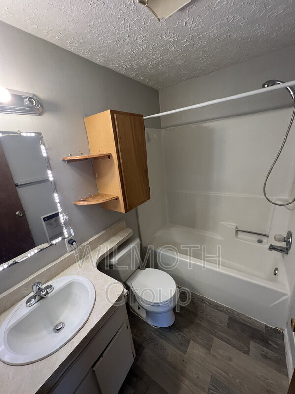 Building Photo - 1818 Michigan St