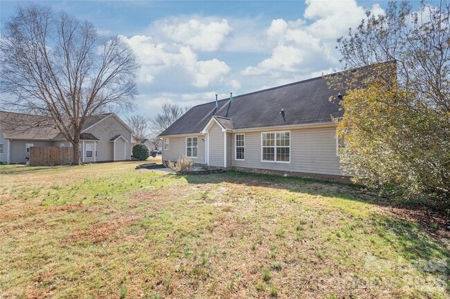 Building Photo - 1020 Cranston Crossing Pl