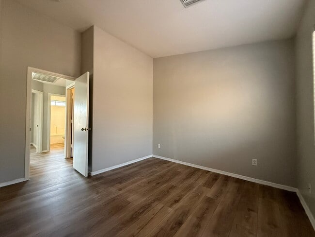 Building Photo - Spacious 4-Bedroom Home with Large Backyar...