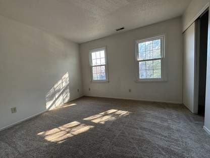 Building Photo - Charming 2 Bedroom, 1.5 Bath Townhome-103 Palace Circle