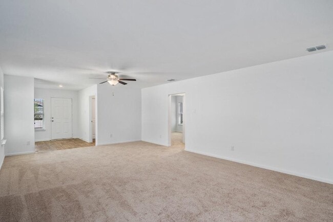 Building Photo - 3886 Trail de Paris