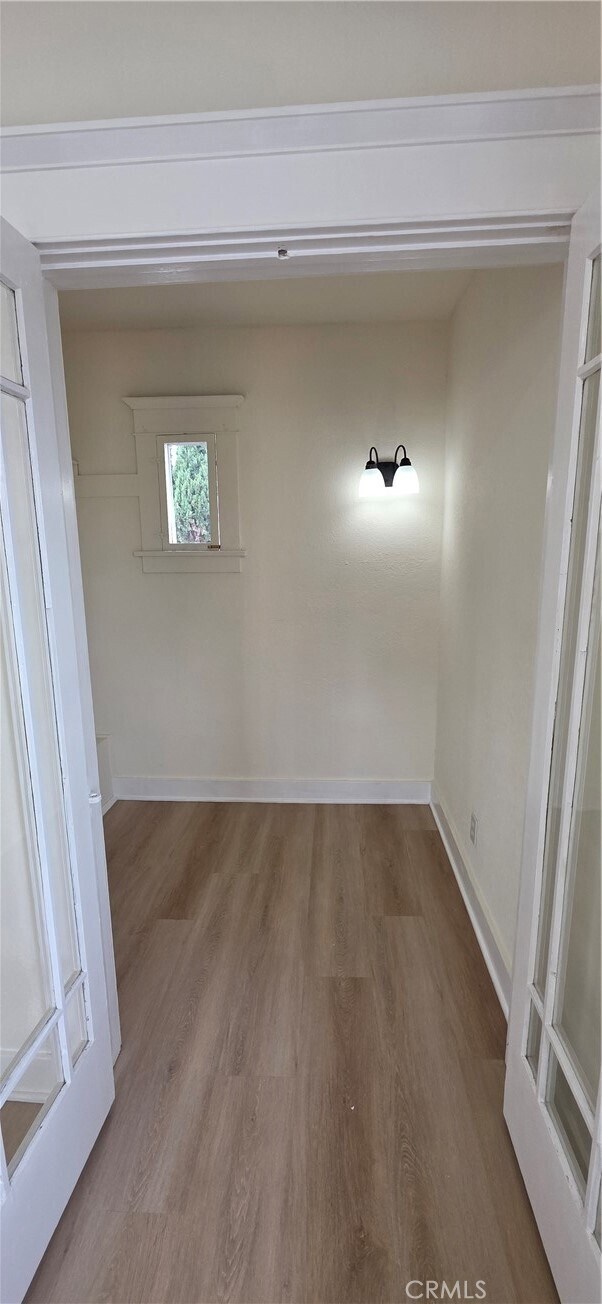 Building Photo - 2838 E 4th St