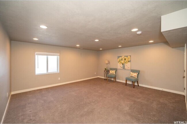 Building Photo - 14431 S Ferndale Way