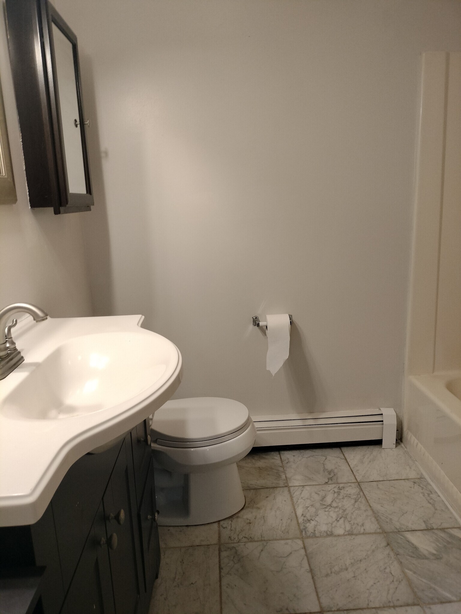 Building Photo - 107 Martha Ave