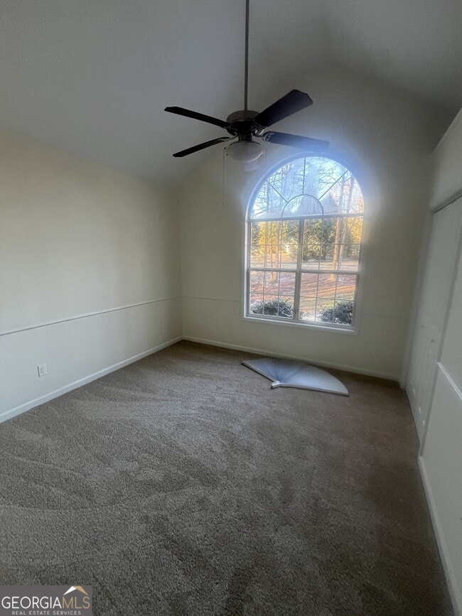 Building Photo - 530 Oxford Ridge