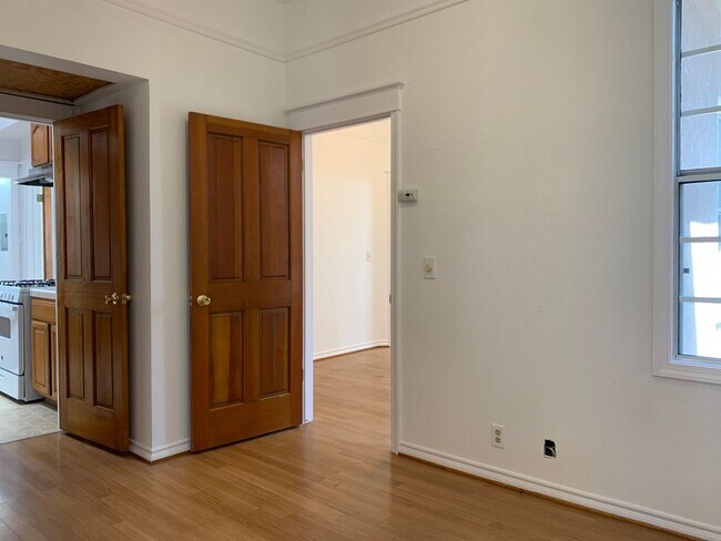 Building Photo - Charming Vintage Two-Bedroom Bungalow with Dining Room & Office